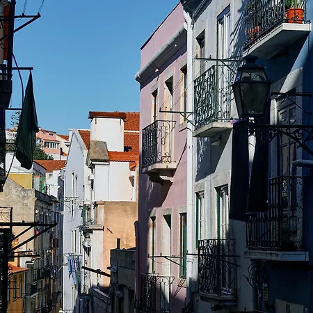Les Deux Mariettes Maison Rose Lisboa
